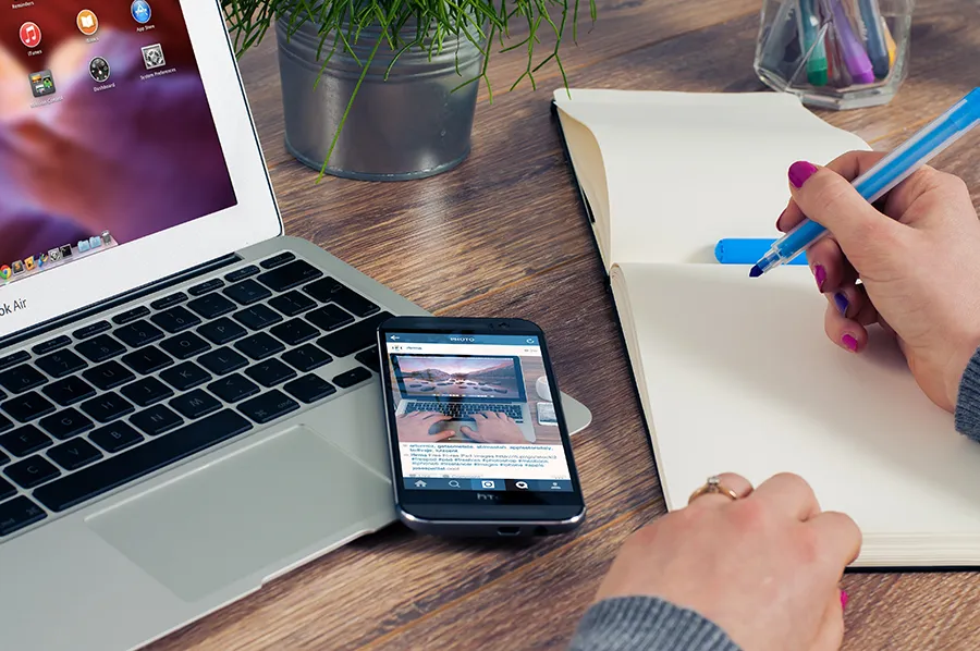 Interactive Website on Phone and PC image